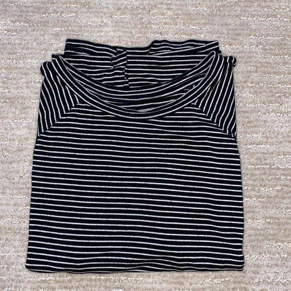 🦋2 for $15 - AE Striped TShirt - Picture 5 of 6